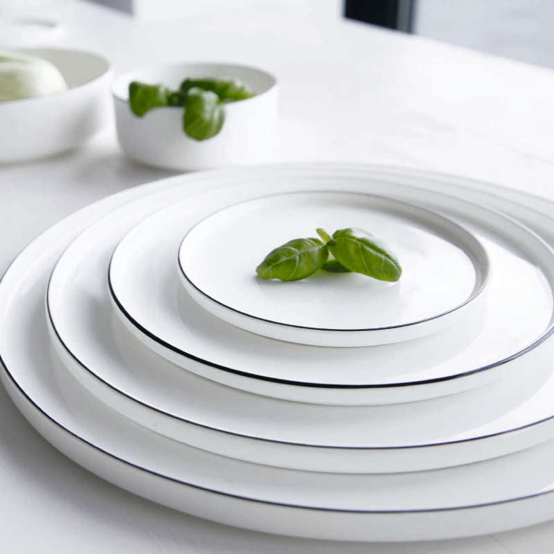 Moderna 32 Plate Porcelain Dinner Set