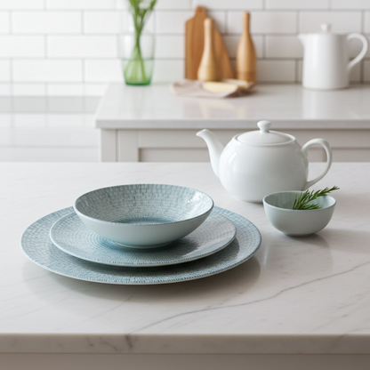 Bluering Dinner Set of 24 Porcelain Plates