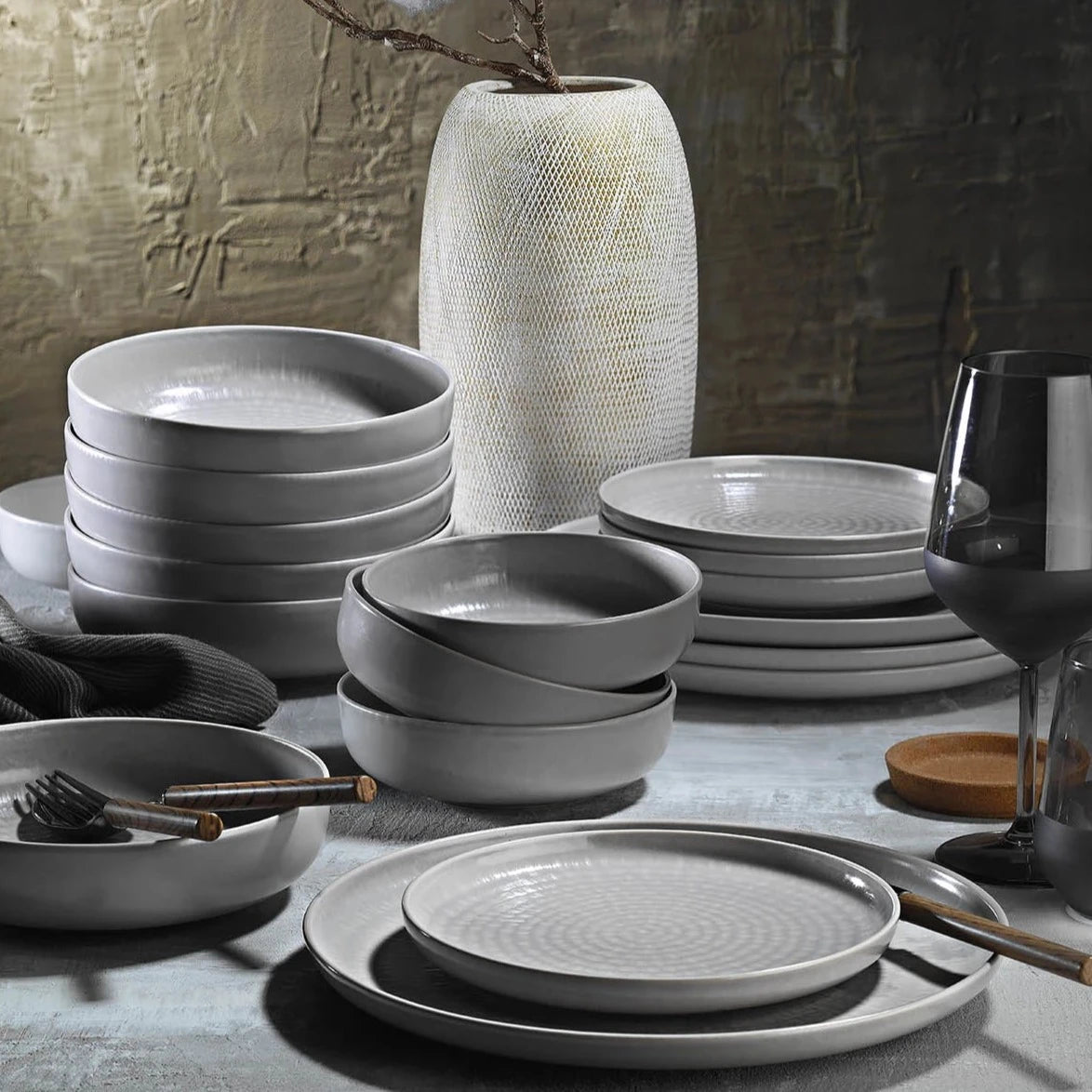 Cleaneo Gray 24 pc Dinner Set