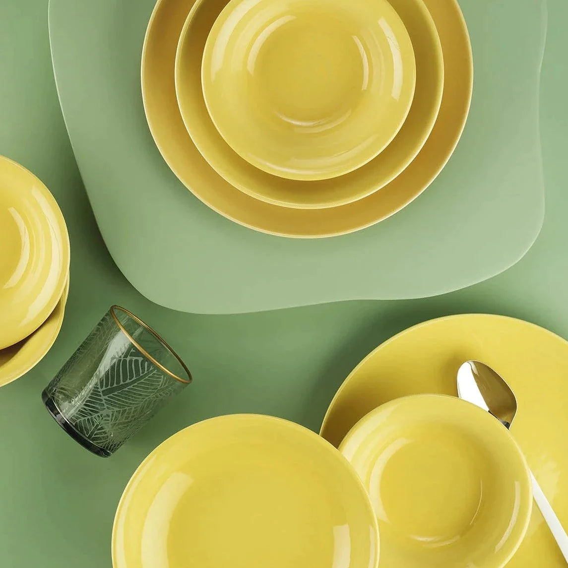 Yellowp 30 piece ceramic dinner set